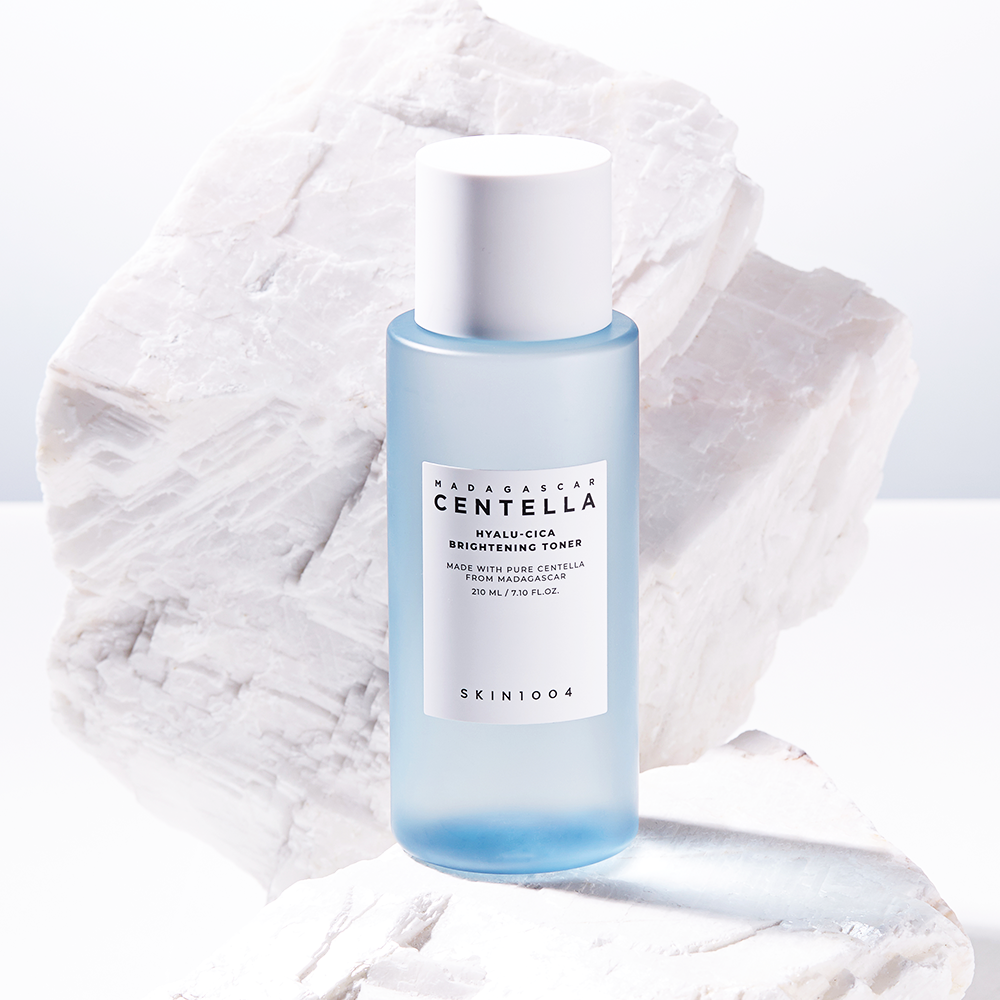 [Skin1004] Madagaskar Centella Hyalu-Cica Aydınlatıcı Toner 210ml