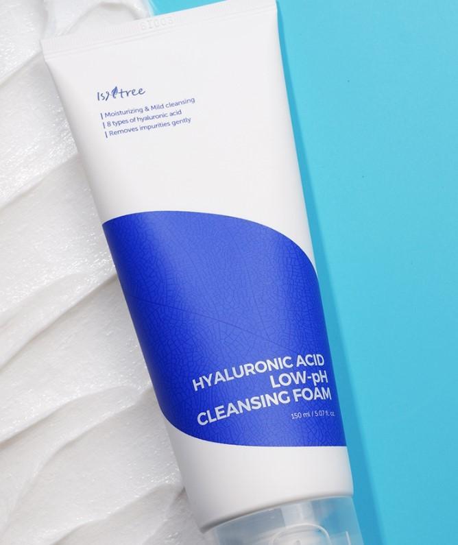 [Isntree] Hyaluronik Asit Düşük pH Temizleme Köpüğü 150ml